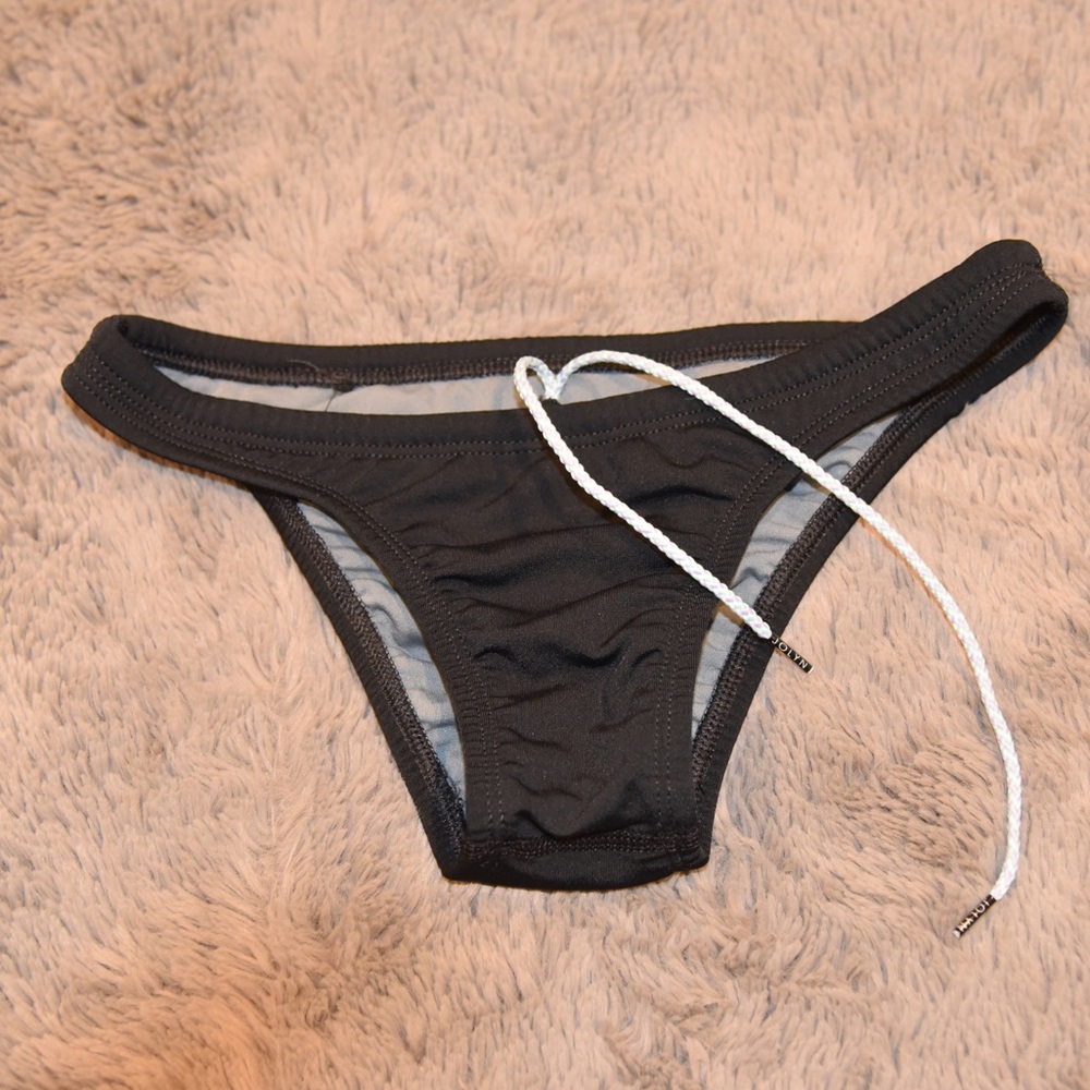 Swim bottom with draw string